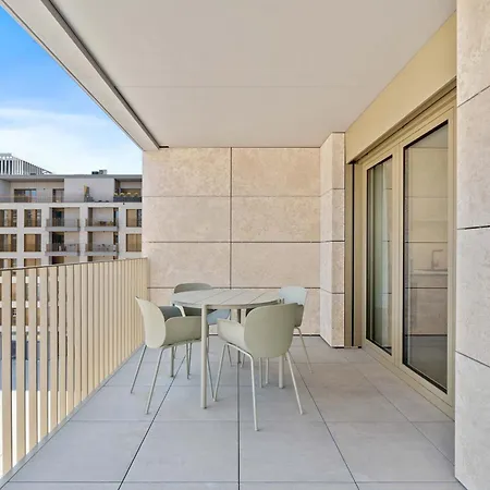 Modern Gasperich Near Cloche Dor Apartamento